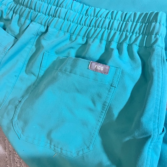 FIGS Scrub pants - Picture 4 of 9